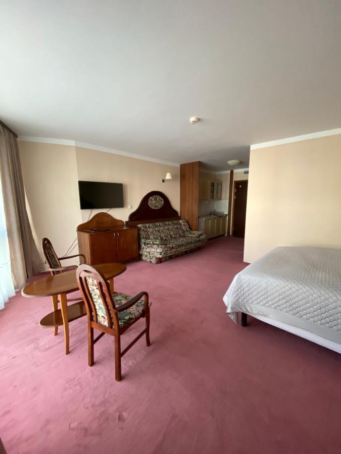 Apartamenty Rodzinne Przy Plazy Kołobrzeg Exteriör bild